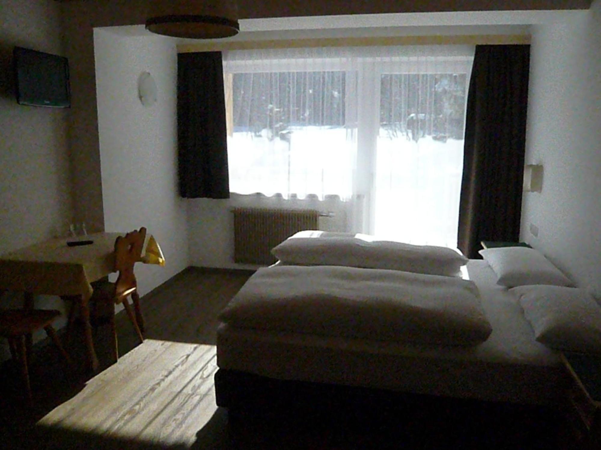 B&B Hotel Heidi Toblach Buitenkant foto
